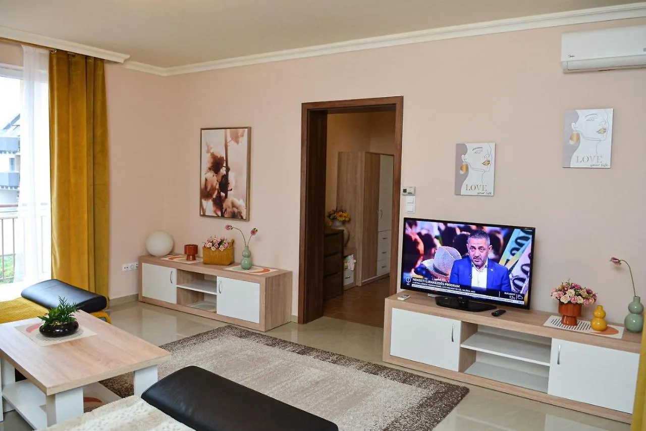 Apartment Unicum Apartman Hajduszoboszlo