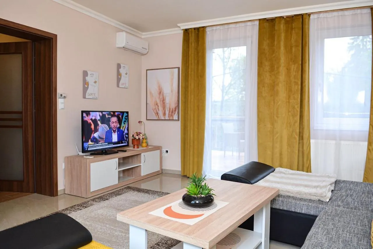 Apartment Unicum Apartman Hajduszoboszlo